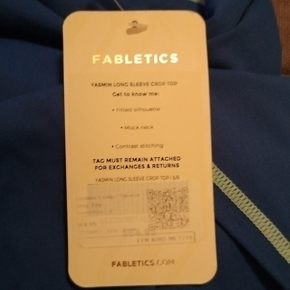 NWT Fabletics Long Sleeve Blue Crop Top New With Tags - Small - Picture 4 of 4